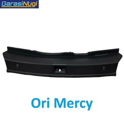 Trim Loading Sill For Mercedes W204 Pelindung Tepi Bagasi C200 C250