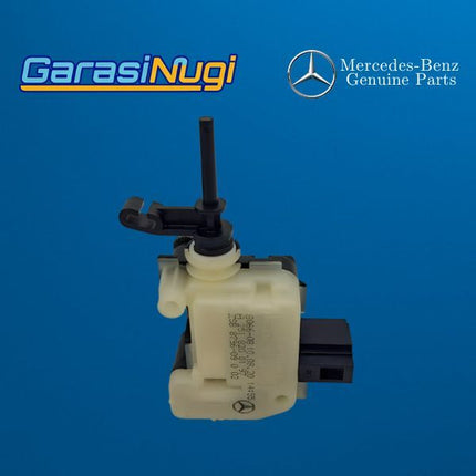 Fuel Door Mercy W212 W164 W219 Release Actuator Kunci Penutup Tangki Bahan Bakar E200