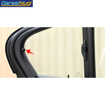 Triangle Sunshade Hook For BMW F30 F80 E60 Klip Pengait Tirai Jendela Belakang Rear Window 316 M3 520