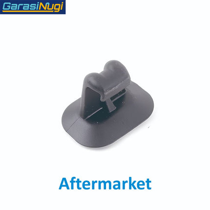 Triangle Sunshade Hook For BMW F25 E70 E90 Klip Pengait Tirai Jendela Belakang Rear Window X3 X5 320