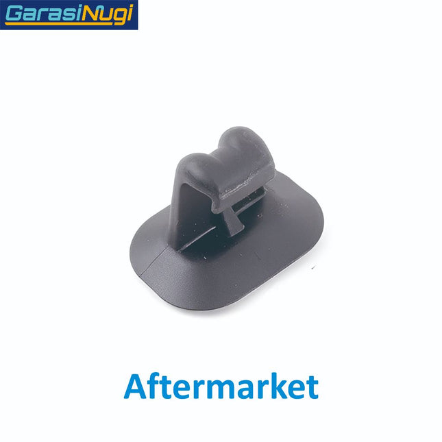 Triangle Sunshade Hook For BMW F25 E70 E90 Klip Pengait Tirai Jendela Belakang Rear Window X3 X5 320