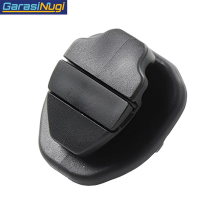 Sunshade Hook Mercedes W205 W212 W213 W218 Pengait Tirai Bagasi Belakang Rear Trunk C180 E200 CLS AMG